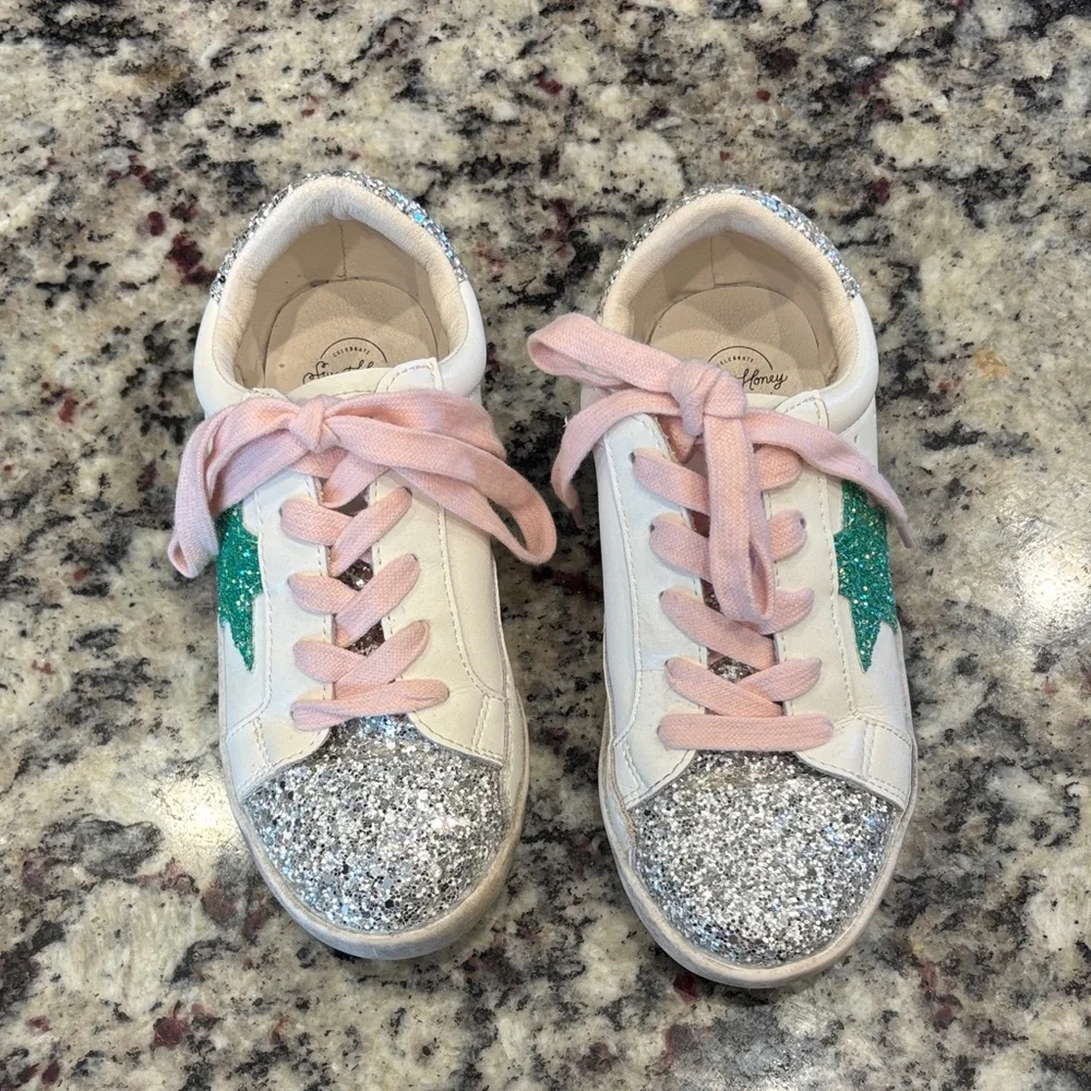 SweetHoney White and Silver Kids Sneakers with Green Star - Picture 6 of 8